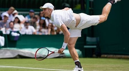 Shapovalov pulls off victory in Wimbledon 2nd round after blowing 2-set lead