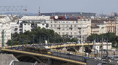 Key Budapest bridge to see renovation, traffic restrictions planned