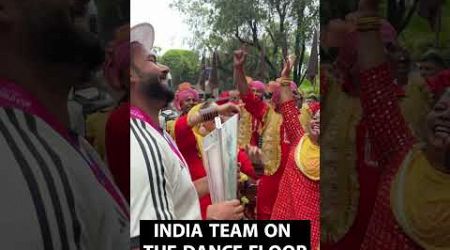 India&#39;s players dance and celebrate in ITC Maurya after World Cup title triumph | Sports Today