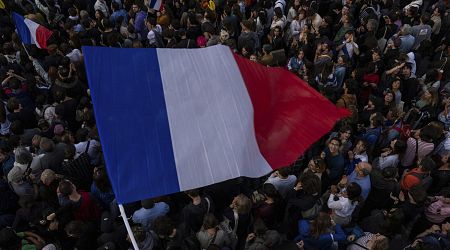 France begins pivotal runoff elections