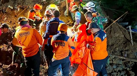 7 killed as landslides, flash floods hit gold mine in Indonesia