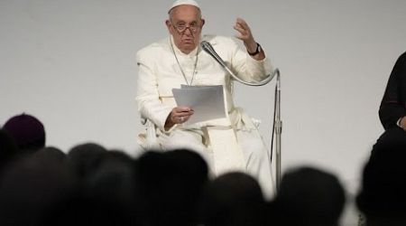 &quot;Democracy is not in good health,&quot; says Pope Francis