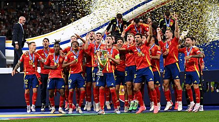 Spain squad meets King, enjoy bus parade after Euro 2024 win