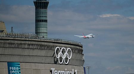 Paris airport staff call off pre-Olympics strike after reaching deal