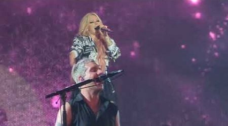 Avril Lavigne Hot live in Nimes festival France 2024