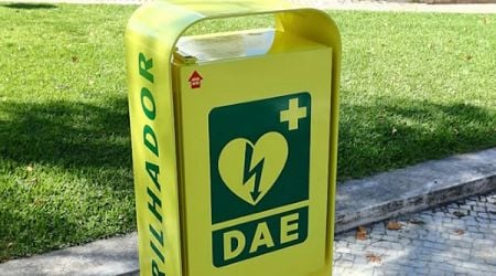 Roadside AED equipment saves 27 year old from death