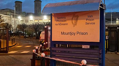 Prisoners hand over drugs after fellow lag dies and four more overdose on new lethal substance