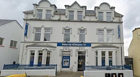 Plans for B&B, cafe at former Dungloe bank