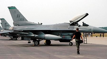 The first 2 of 14 new F-16 fighter jets from the US land in Slovakia