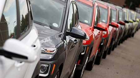 Mercato auto Italia, la crescita rallenta: a luglio +4,7%. Male elettriche e plug-in