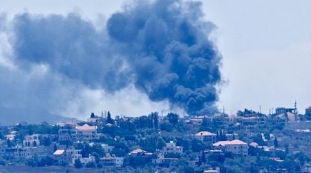 5 killed, 4 injured in Israeli airstrikes on Lebanon