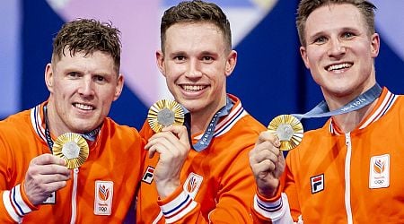 Dutch celebrate cycling gold and a new world record