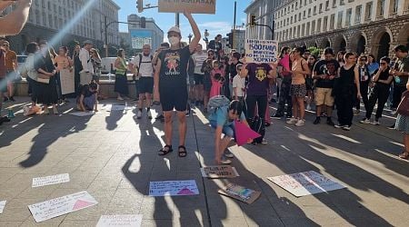 Protest Staged in Sofia against Ban on Propaganda of Non-traditional Sexual Orientation in Schools