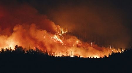 Forest fire out of control in central Spain