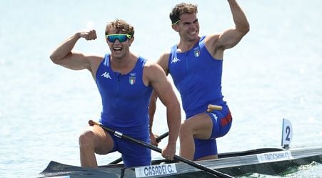 Italy wins silver medal in men's canoe double 500m race