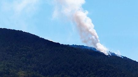 The fight against the fire in Slavyanka mountain continues