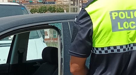 Police in Spain rescue baby trapped in car amid 40C temperatures