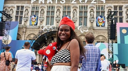 Millions of Olympics fan turn out to paint Paris in their national colours