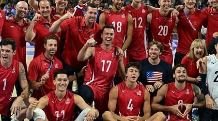 U.S. men win volleyball bronze medal beating Italy in straight sets