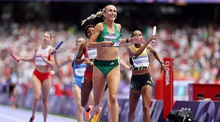 What time is the women's 4x400 relay final on at in Paris? 