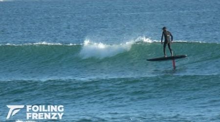 Kirra SUP foiling turns it on - 10 mins of uncut SUP foiling