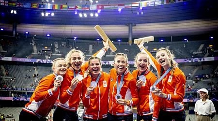 Dutch women's 4x400m relay wins Olympic silver; Bronze for Dutch synchronized swimmers