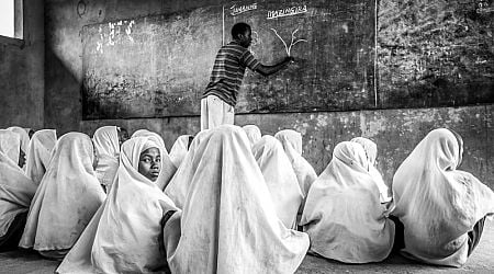 Mesmerizing photo of children hungry for knowledge wins reFocus Awards 2024 Black and White Photo Contest