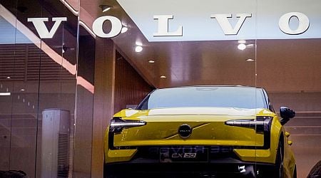 Sweden's Volvo Cars scraps plan to only sell electric vehicles by 2030