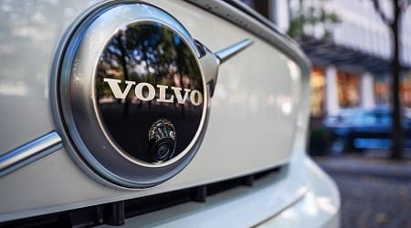 Sweden's Volvo Cars scraps plan to only sell electric vehicles by 2030