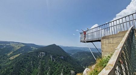 Good Mountain Hiking Conditions on Thursday, With Localized Afternoon Showers