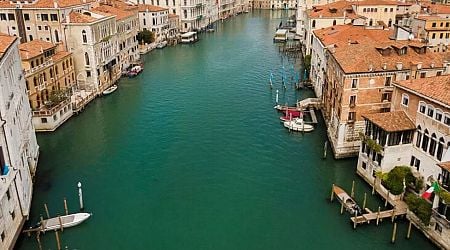 UK tourists urged to visit Venice in Italy 'while they still can'