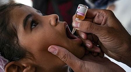 Amid Mass Vaccine Effort in Gaza, Israel Keeps Striking