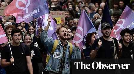 Thousands of leftwing protesters show anger as Michel Barnier made PM