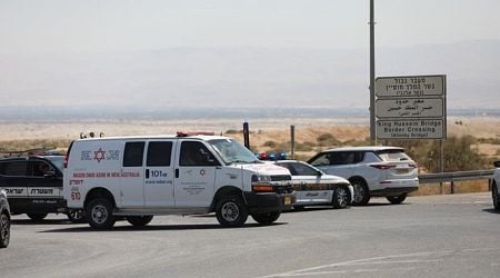 Israel, Jordan close border crossings after deadly shooting attack