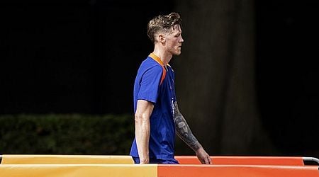 Former Manchester United striker Wout Weghorst clashes with teammate during Netherlands training