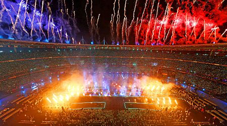 Paris Paralympics close with dancing in the rain