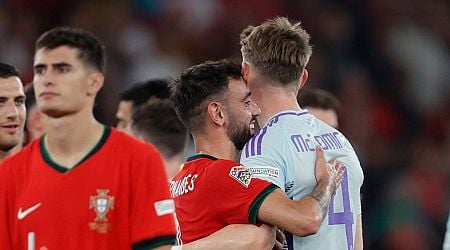 Man United ace Bruno Fernandes sends Scott McTominay message after reunion