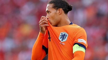 Virgil van Dijk appears to completely ignore Joshua Zirkzee before Netherlands match against Bosnia