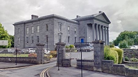 Hotel room trashed by 'berserk' Limerick man was 'like Oasis family home after Christmas Day' 