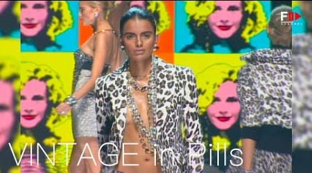 Vintage in Pills BLUMARINE Fall 2009 Milan - Fashion Channel