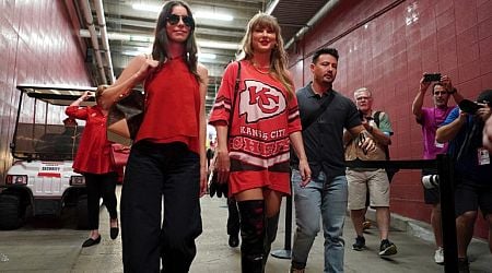 Taylor Swift back at Arrowhead to watch boyfriend Travis Kelce and Chiefs