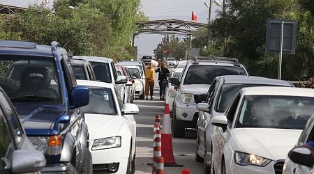 Man arrested for crossing north with enormous shopping haul