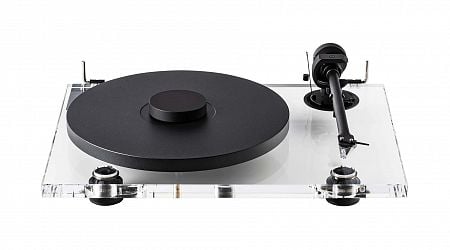 Pro-Ject Audio XA B Balanced Acrylic Turntable