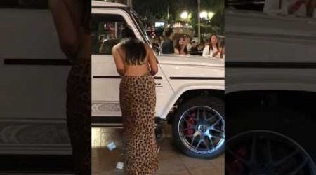 Gorgeous Arabic girl drops money when he gets out G Wagon #billionaire #monaco #luxury#lifestyle#fyp