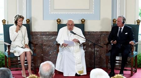 Pope Francis, pressed by Belgium on sexual abuse, says Church acting 'decisively'