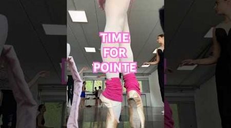 POINTE FOR CENTER #italy#ballerina#pointeshoes#pink#dancer#dance#aesthetic#italian#american