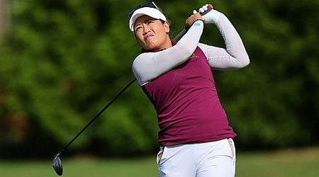 Jasmine Suwannapura atop crowded NW Arkansas leaderboard