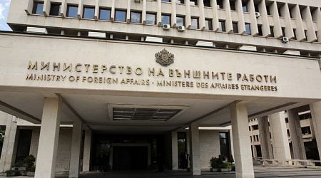 Foreign Ministry Urges Bulgarian Citizens to Suspend All Travel to Lebanon, Leave Country Immediately