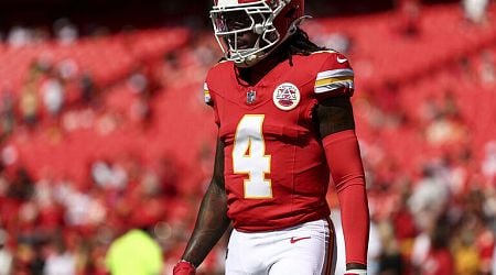 Chiefs' Rice carted off vs. Chargers with knee injury