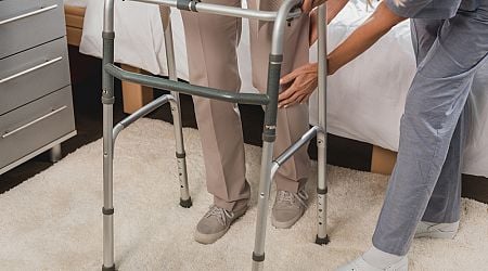 More people dying from falls, elderly women most at risk: CBS